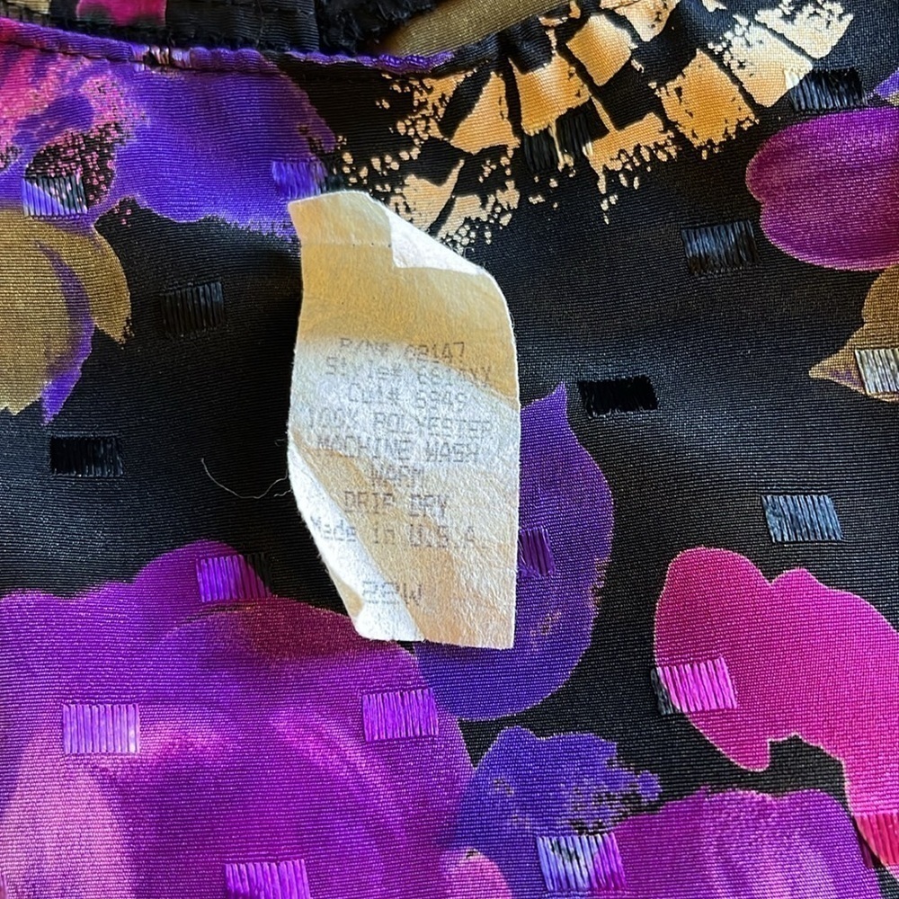 Fitting Image 2 pc. Black/ purple/ gold skirt and top. Size 22W. Beautiful - Picture 12 of 14